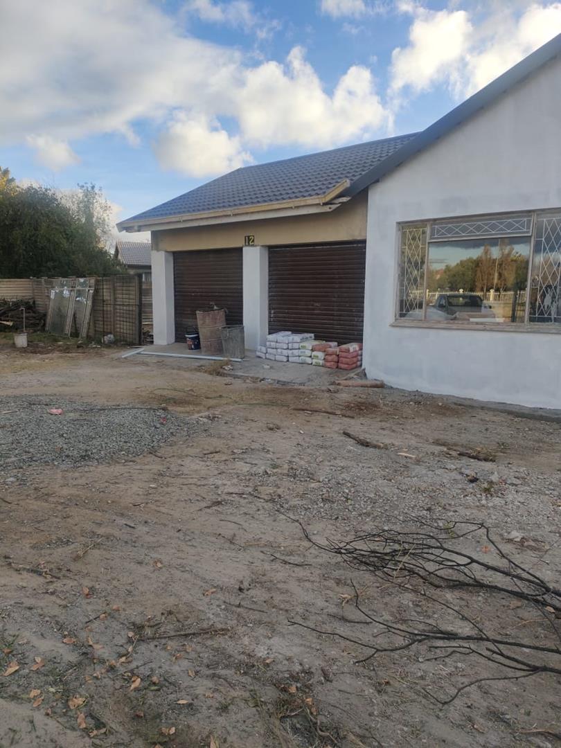 To Let 4 Bedroom Property for Rent in Pellissier Free State